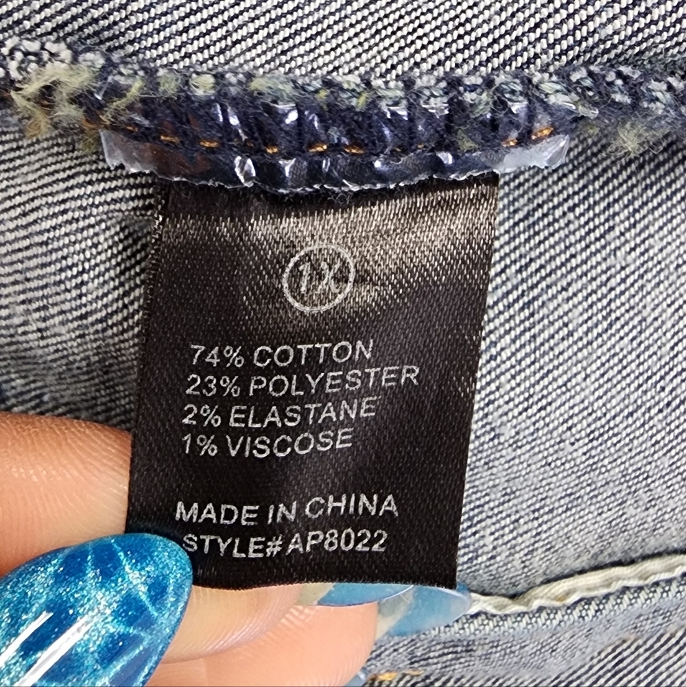 Fashion Nova Disstressed Blue Denim Jacket, Size 1X - Picture 6 of 7